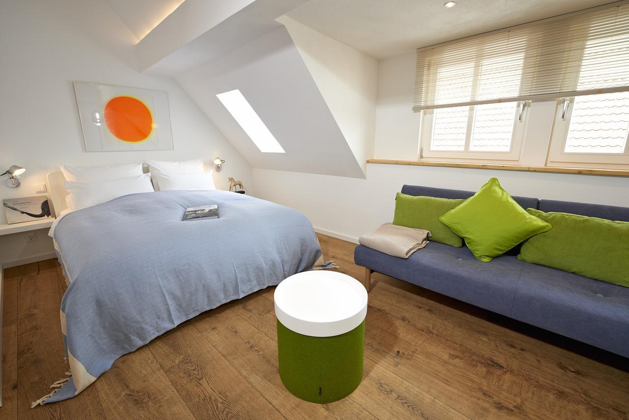 Rothfuss Hotel Weisenheim am Berg Bagian luar foto