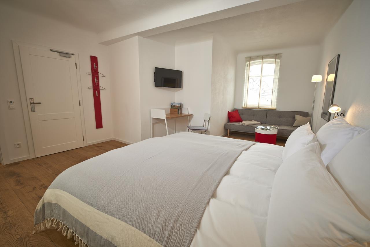 Rothfuss Hotel Weisenheim am Berg Bagian luar foto