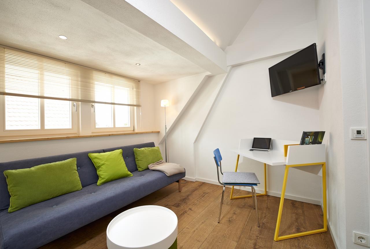 Rothfuss Hotel Weisenheim am Berg Bagian luar foto