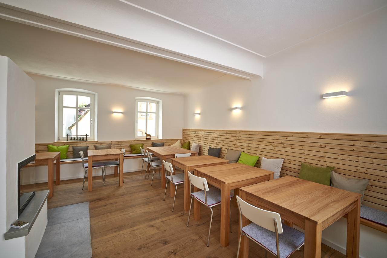 Rothfuss Hotel Weisenheim am Berg Bagian luar foto